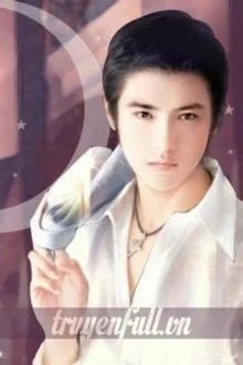 Tổng Gi&aacute;m Đốc Mặt Trắng Xấu Xa